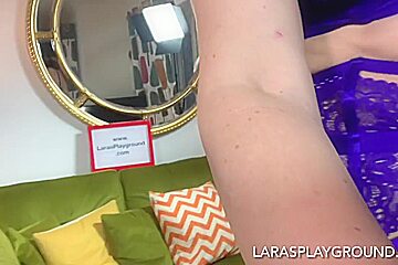 Lara 23