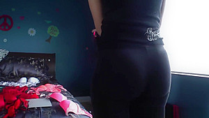 Lezzie Ass Strapon Fucked