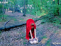 Little Red Riding Bot By