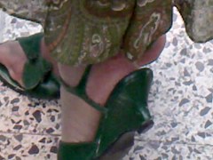 MADURITA CON PANTIMEDIAS BLANCAS