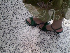 MADURITA CON PANTIMEDIAS BLANCAS
