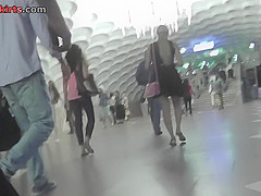 MILF upskirt action filmed by experienced