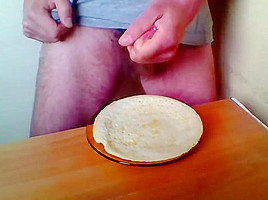 Man eating own cum with food! Hair cock :-)
