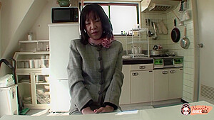 Mature And Polite Sucks On Cock And Gets Teased By Sex Toys - Makiko Nakane