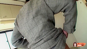 Mature And Polite Sucks On Cock And Gets Teased By Sex Toys - Makiko Nakane