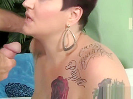 Mature Selenda White uses her full figure to get a guy to fuck her