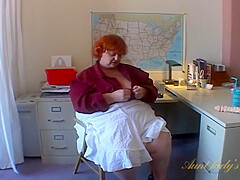 Mature Ssbbw With Giatn Dildo 720p