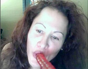 Mature Tranny Webcam Sucking & Fucking