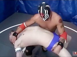 Maximo Misterio vs White trash Ucw Wrestling