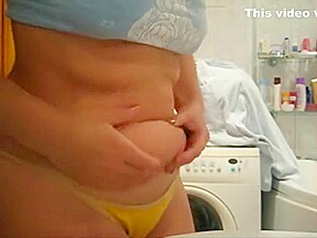 Milf belly rubbing + deep navel fingering