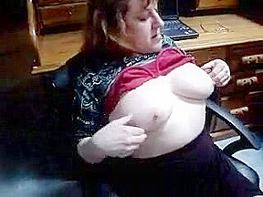 Milf rubbing one out