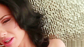 Milf squirts during anal