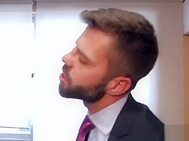 Muscle gay fetish and cumshot