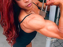 Muscular Readhead Babe