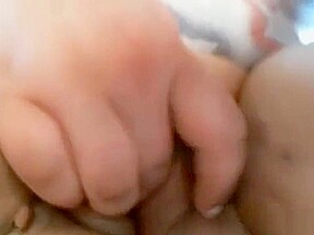 NEW JERSEY BBW SNIFFS FLATS CUMS AND TELLS U HOW STINKY SHE IS