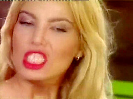 Nacho Vidal gets worked over by two gorgeous models
