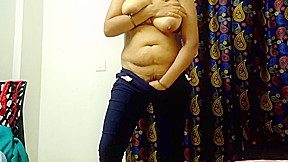Nepali Porn Star In Sonali Aunty Le Afno Budolai Kam Pathaye Pachi Chikne Garthi Chimeki Sanga