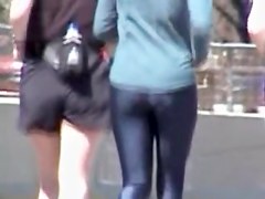 Nice ass in spandex pants by the lewd man 01zm