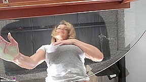 Nikki Glass Oil