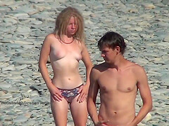 Nudist Girls Expose Bodies At