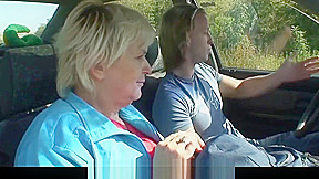 Old granny is getting screwed roadside
