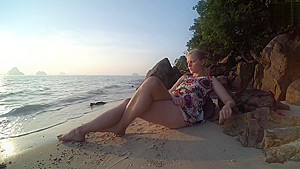 On Public Beach teen 18+ Masturbation Double Crossleg Fingering Solo Fun Ending