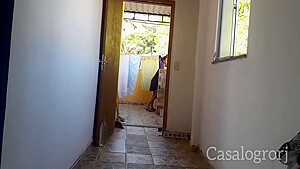 Pequena Enteada Faz Suas Tarefas Com Plug No Cu - Teen 18yo 7 Min