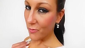 Perverted brunette Ella flexing her cunt