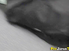 Pissing Asian Hoochie-coochie Wiped