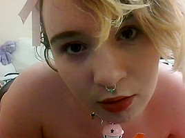 Playtime with a submissive kitten in her dorm room