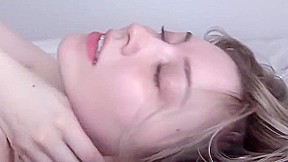 Polskie - Cycata blondi pokazuje dla swojego sasiada czego sie nauczyla na studiach