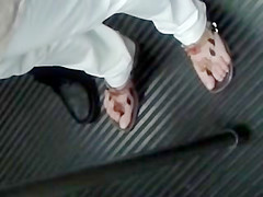 Public Feet 98