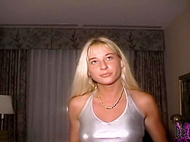 Public Flashing And Upskirts With Blonde Smoke Show