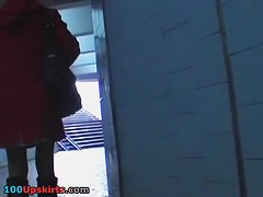 Random playgirl hose upskirt vid