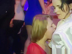 Real euro amateur giving handjob