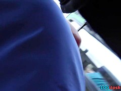 Recent white strap up the blue suit