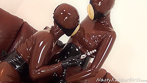 Rubber Girlsvideo0032