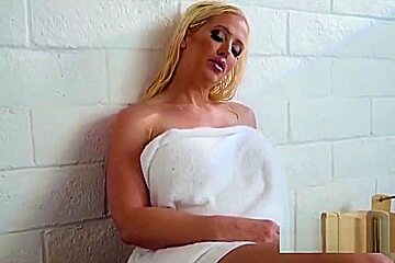 SHOCK! Slutty Stepmom Tries Neighbours Dick