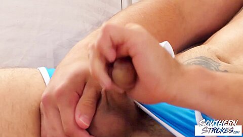 SOUTHERNSTROKES Tattooed Jock Jackson Reed Jerks Off Solo
