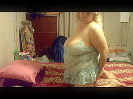 Sexy Big Beautiful Woman plays with hubby