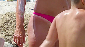 Sexy Bikini Thong Milf beach HD Video