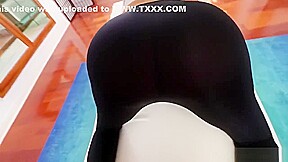 Sexy Booty Dance in Yoga Pants
