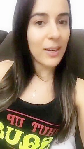Sexy Brazilian Foot Model goes Live on Instagram to Tease her Feet!