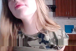 Sexy Chubby 18yo Tranny Cam