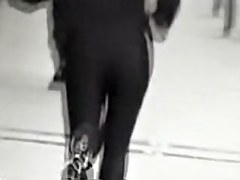 Sexy amateur teen 18+ has run away from my candid camera 06zc