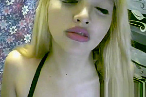 Shemale Exhibitionist Sucks Own Long Hard Dick