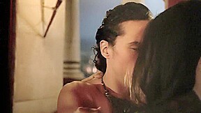 Sibylla Deen, Kylie Bunbury - Tut s01e01 (2015)