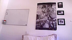 Skinny webcam skank with small tits