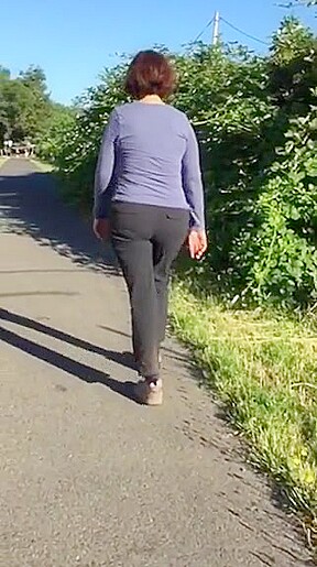 Slender plump butt mature gilf