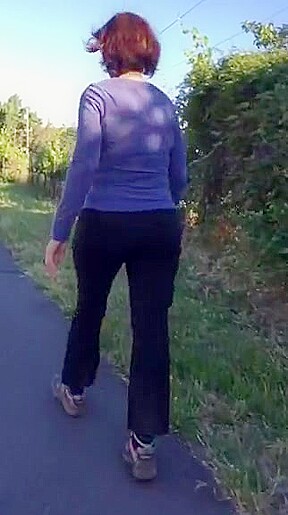 Slender plump butt mature gilf